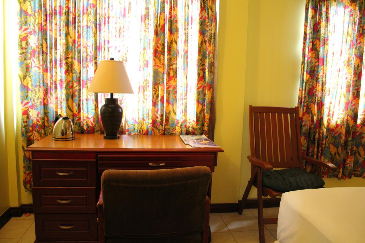 Brandsville Hotel جورج تاون المظهر الخارجي الصورة