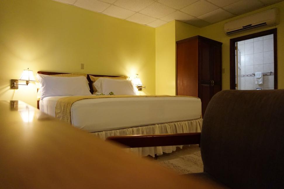 Brandsville Hotel جورج تاون المظهر الخارجي الصورة